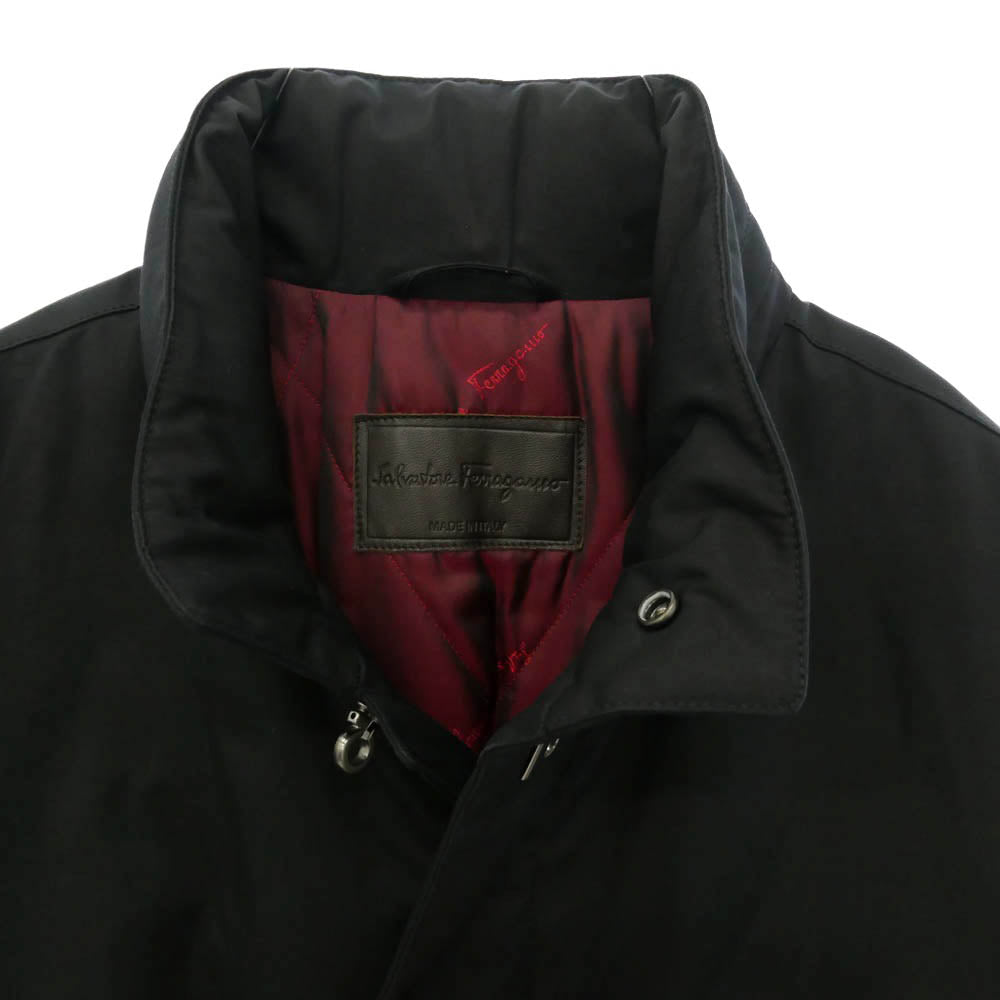 Salvatore Ferragamo サルヴァトーレフェラガモ T0536 Gancini ガンチーニ スタンドカラー コート ジャケット ブラック系 46【中古】