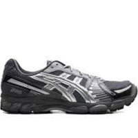 KITH × ASICS GEL-KAYANO 12.1 画像