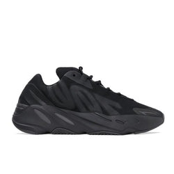 YEEZY 700 MNVN 画像