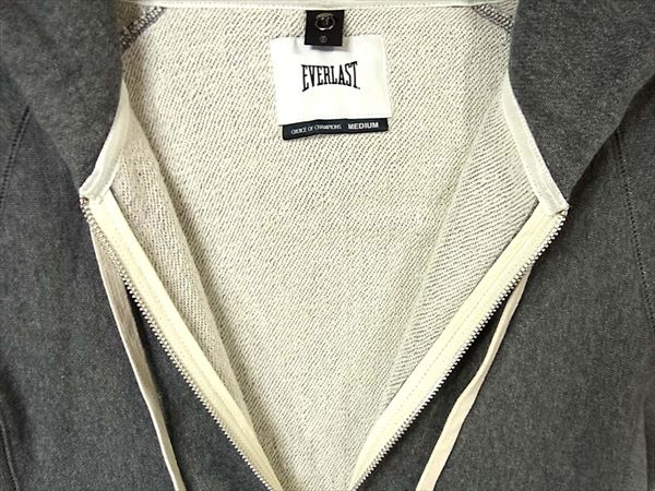 エバーラスト コットン ジップパーカー ジップ パーカー グレー系 M 【美品】【即決】 グレー系 M【美品】【中古】
