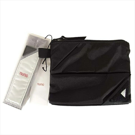 ヌンク buddy pouch ボディ ポーチ 無地 バッグ ブラック系  ブラック系【新古品】【未使用】【中古】