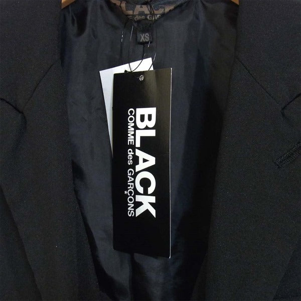 BLACK COMME des GARCONS ブラックコムデギャルソン 1A-J012 背中くり抜き エステル 縮絨 テーラードジャケット 黒系 XS【中古】