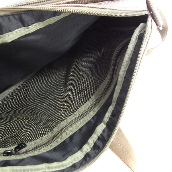 Samsonite サムソナイト × アヴィレックス AVIREX ジップ ショルダーバッグ カーキ(オリーブグリーン)系 -【中古】