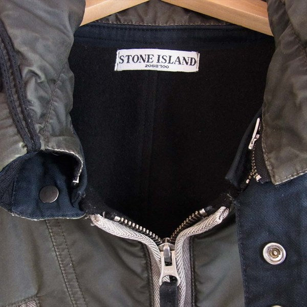 STONE ISLAND ストーンアイランド 531542951 Liquid Reflective Jacket ワッペン ジャケット カーキ(オリーブグリーン)系 L【中古】