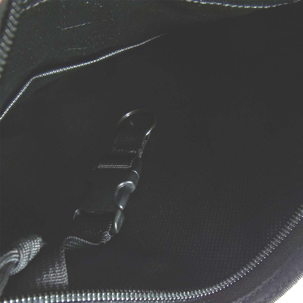 BRIEFING ブリーフィング T-SACOCHE BRM183206 BLACK ブラック系【極上美品】【中古】
