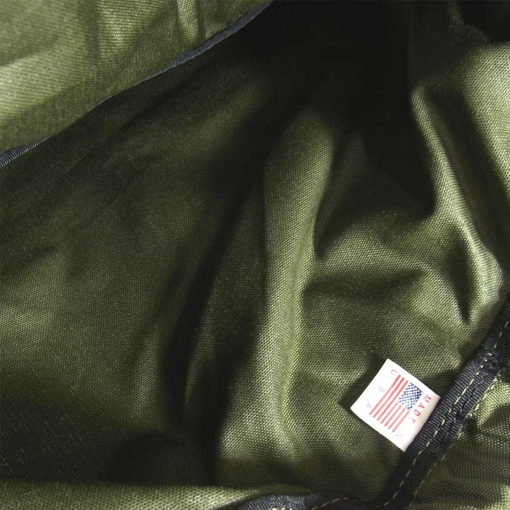 BRIEFING ブリーフィング BEGIN別注  ナップサック カーキ系【極上美品】【中古】