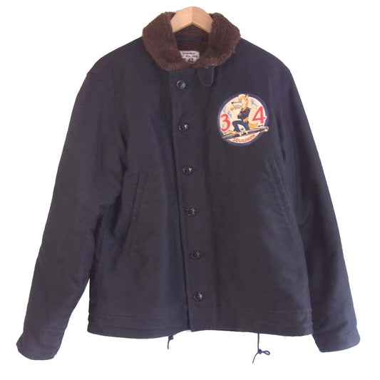 The REAL McCOY'S ザリアルマッコイズ 23615 デッキジャケット ボア ムートン カスタムパッチ付 ブラック系 42【中古】