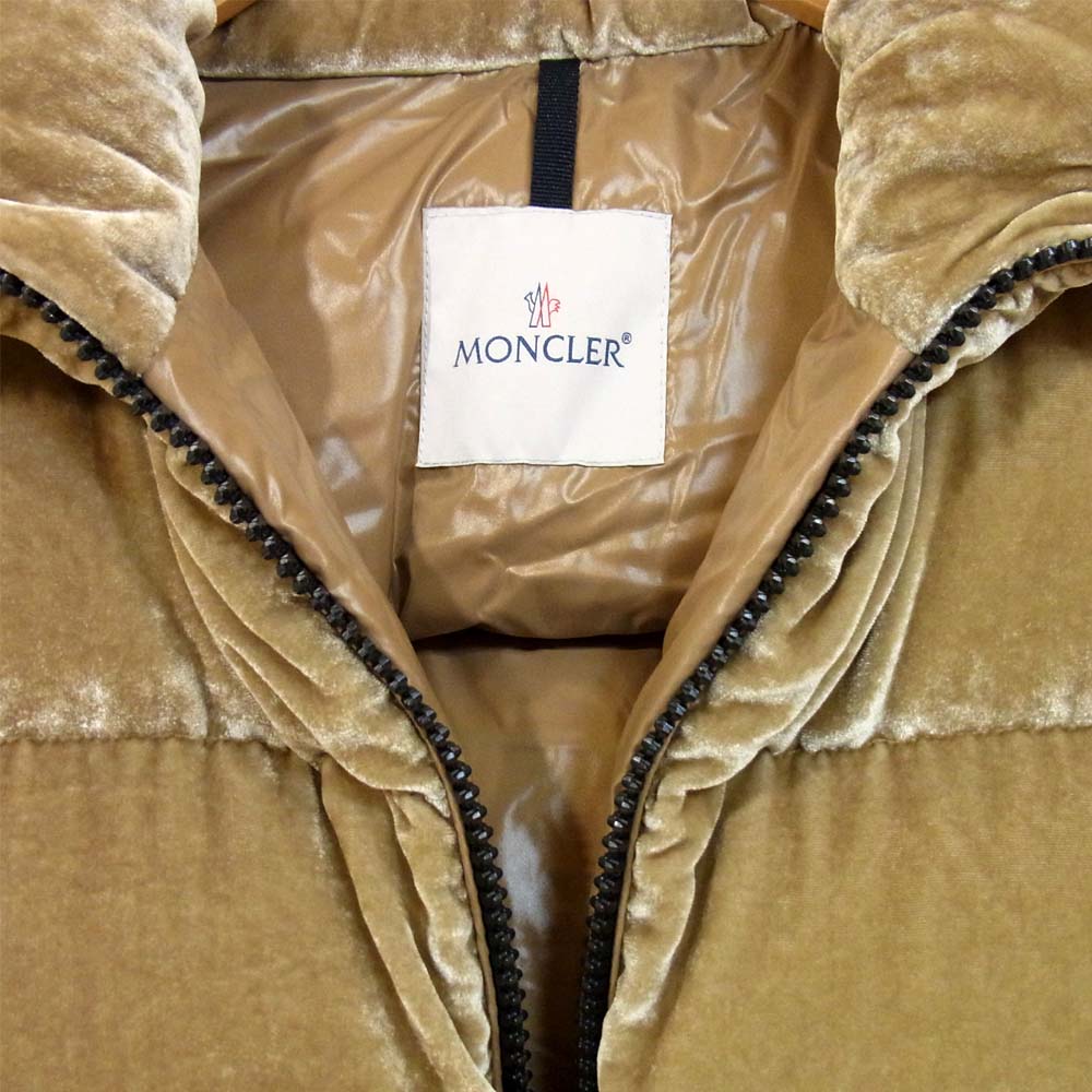 MONCLER モンクレール E20934591500 国内正規品 RIMAC リマック ベロア キルティング ダウン ジャケット ベージュ系【新古品】【未使用】【中古】