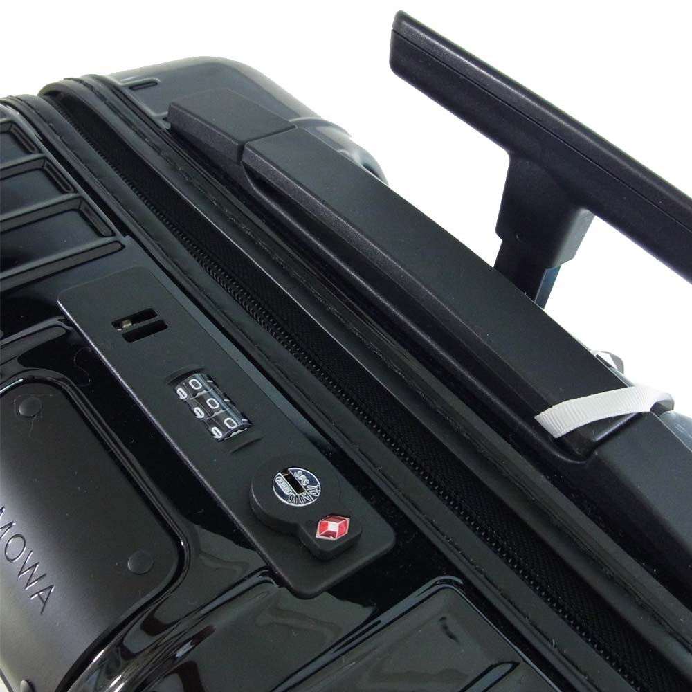 RIMOWA リモワ 82352624 エッセンシャル ライト キャビン S 31L 四輪 マルチホイール ブラック系【新古品】【未使用】【中古】