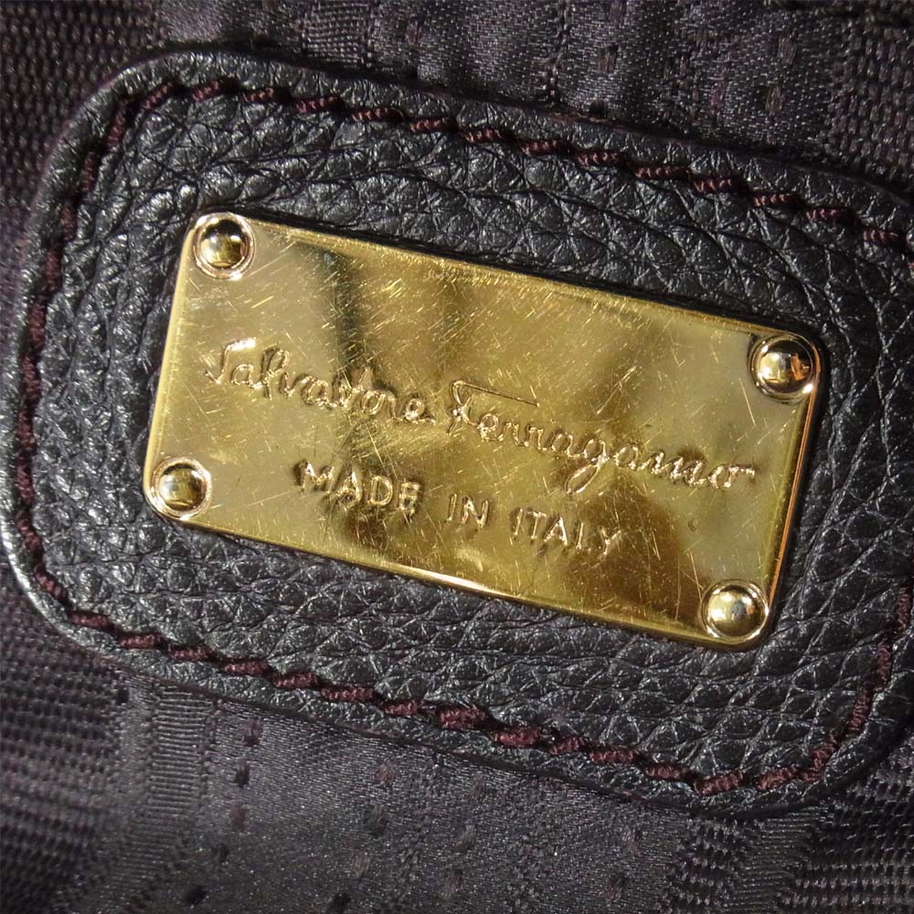 Salvatore Ferragamo サルヴァトーレフェラガモ FJ-21 C391 ガンチーニ レザー ハンドバッグ ダークブラウン系【中古】