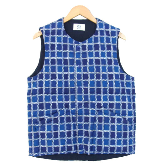 クオン 1902-VT01 YOSHINO PLAID VEST 吉野格子 中綿 ノーカラー ベスト ブルー系 M【新古品】【未使用】【中古】