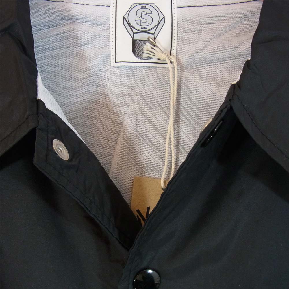 エムアンドエムカスタムパフォーマンス PRINT WINDBREAKER プリント ウィンドブレーカー コーチジャケット ブラック系 S【新古品】【未使用】【中古】