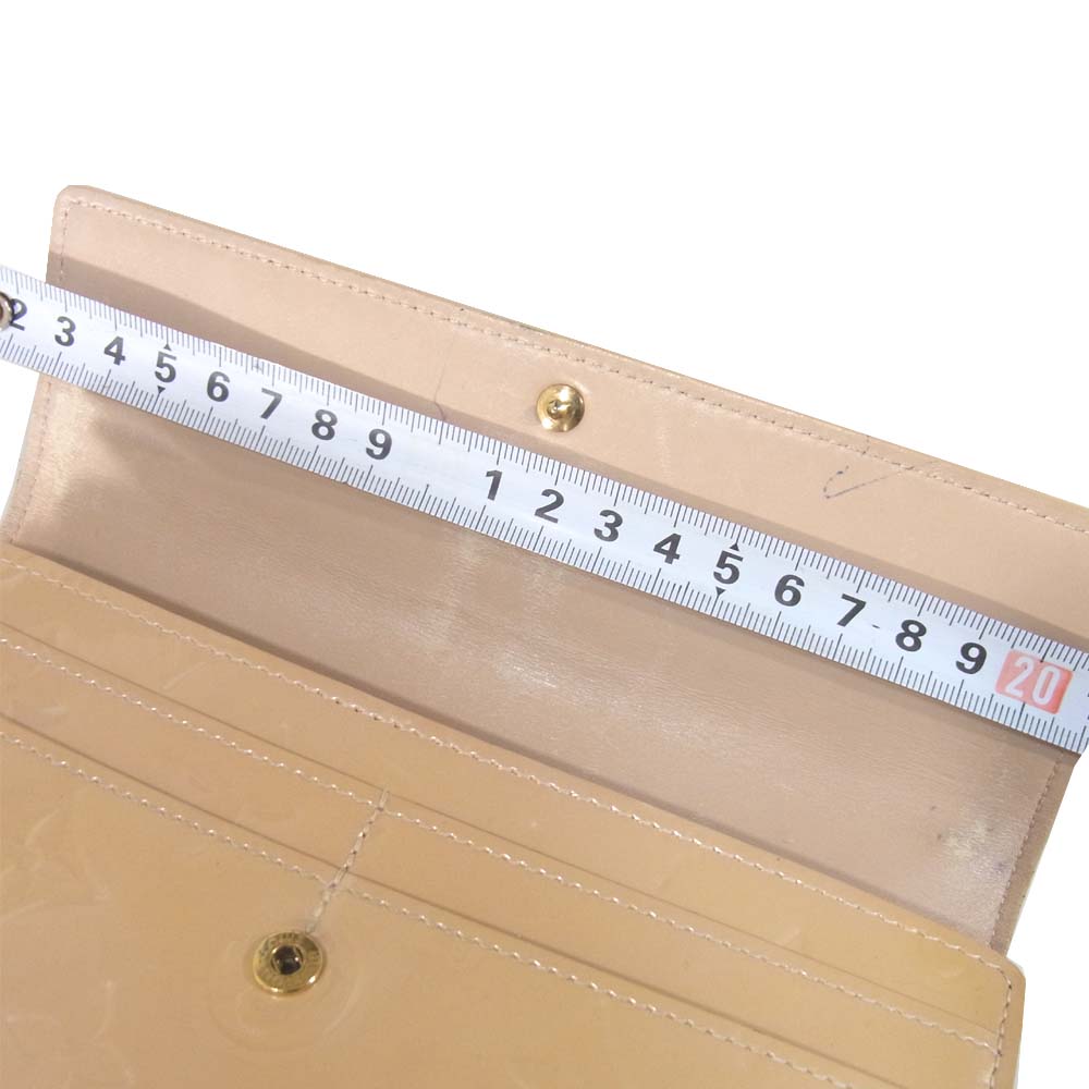 LOUIS VUITTON ルイ・ヴィトン ポルトフォイユ サラ ヴェルニ 長財布 ベージュ系【中古】