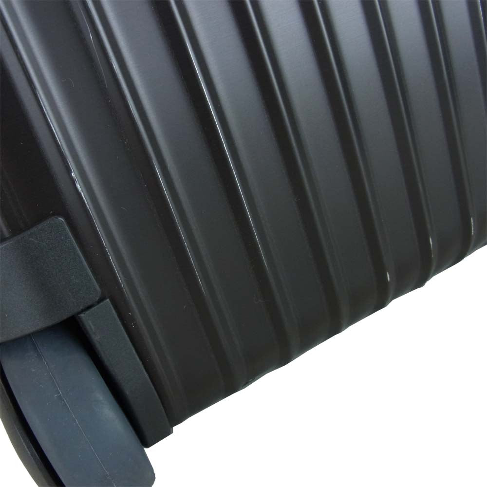 RIMOWA リモワ トパーズ ルフトハンザ航空 コラボ 2輪 キャリーケース ブラック系【中古】