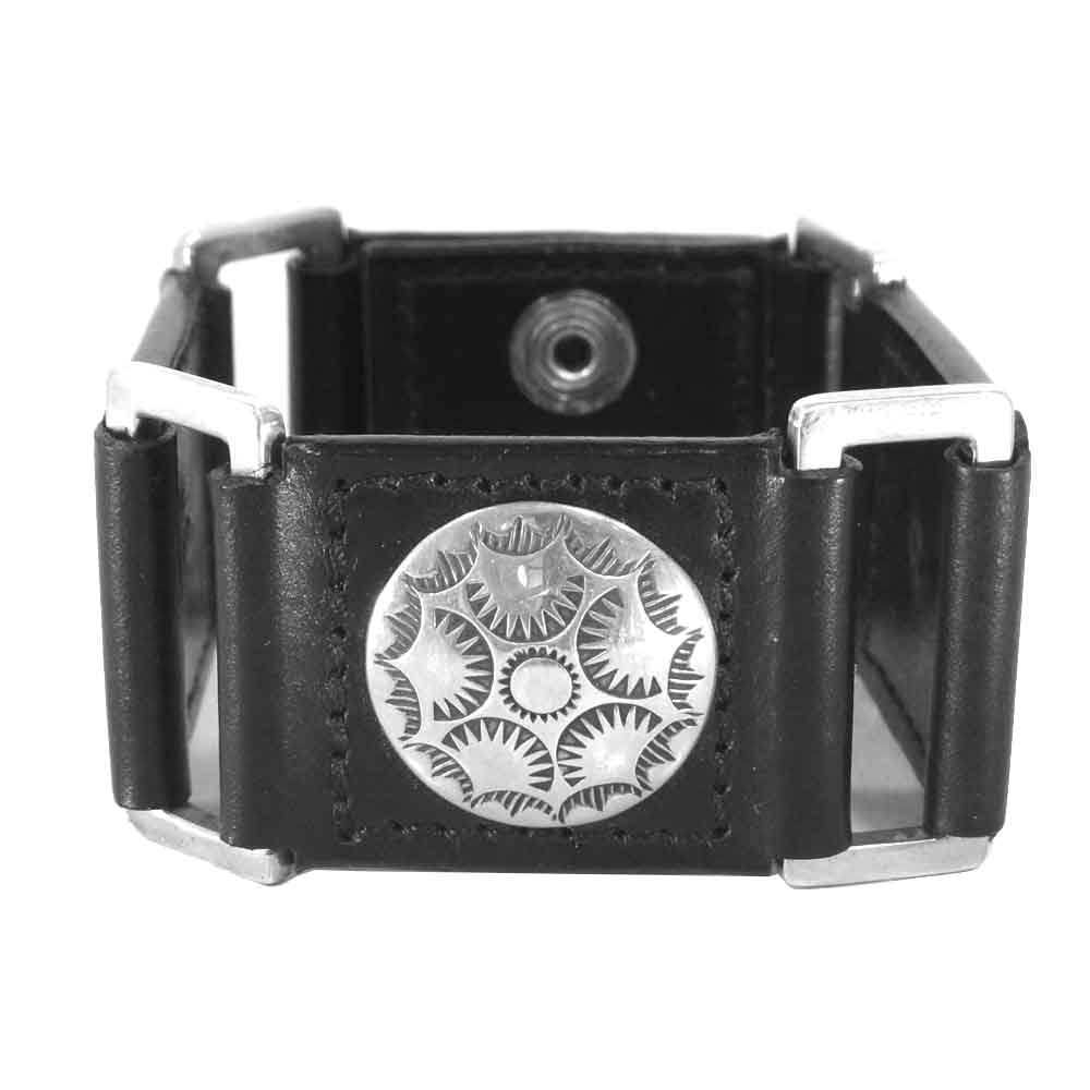 ツナイハイヤ Cracasso コンチョ ブレスレット ブラック×シルバー系【中古】