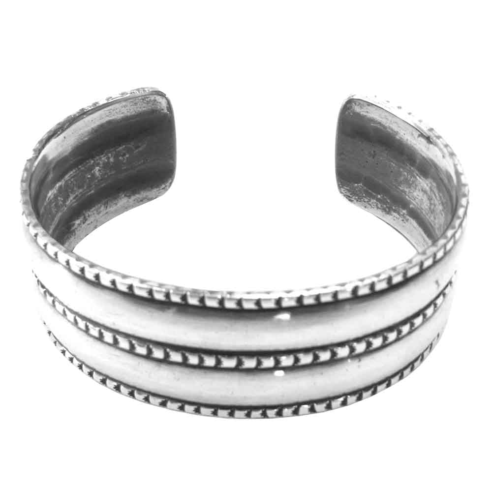 PERRY SHORTY ペリーショーティー ナバホ Coin Silver コインシルバー バングル シルバー系【中古】
