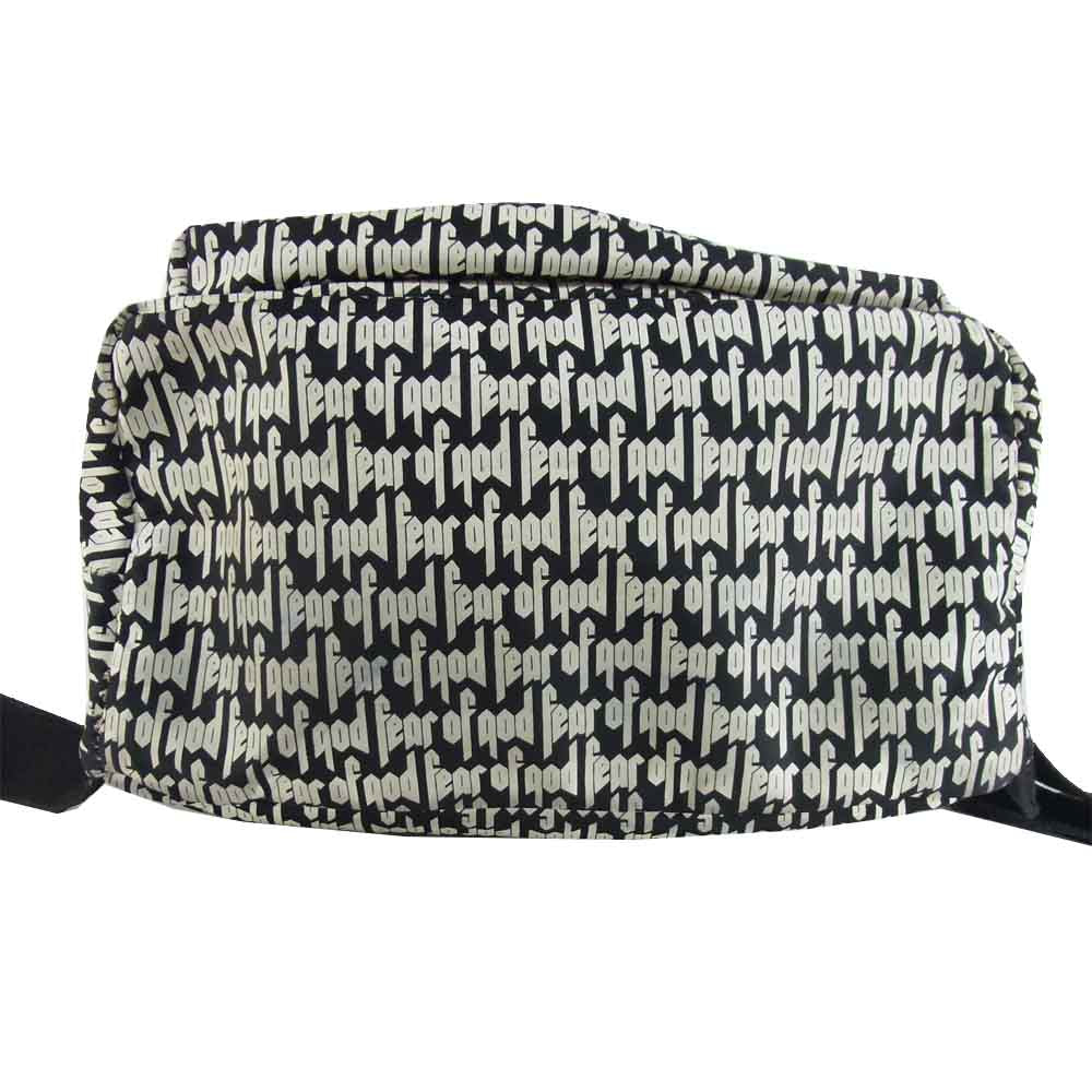 FEAR OF GOD フィアオブゴッド ESSENTIALS エッセンシャルズ Back Pack バックパック ブラック系 ホワイト系【中古】