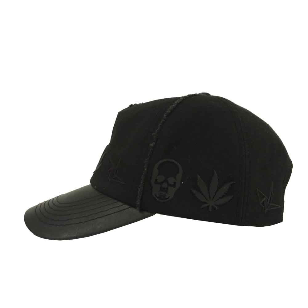 ウノ ピゥ ウノ ウグァーレ トレ lucien pellat-finet ルシアンペラフィネ iconic cap アイコニック レザー鍔 キャップ ブラック系【中古】