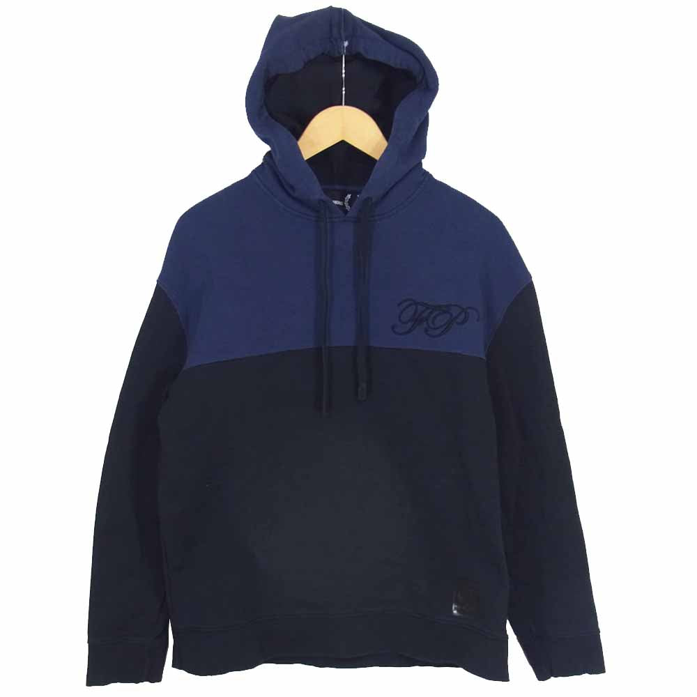 RAF SIMONS ラフシモンズ SM5137 × Fred Perry フレッドペリー EMBROIDERD INITIAL HOODED SWEATSHIRT ネイビー系 36【中古】