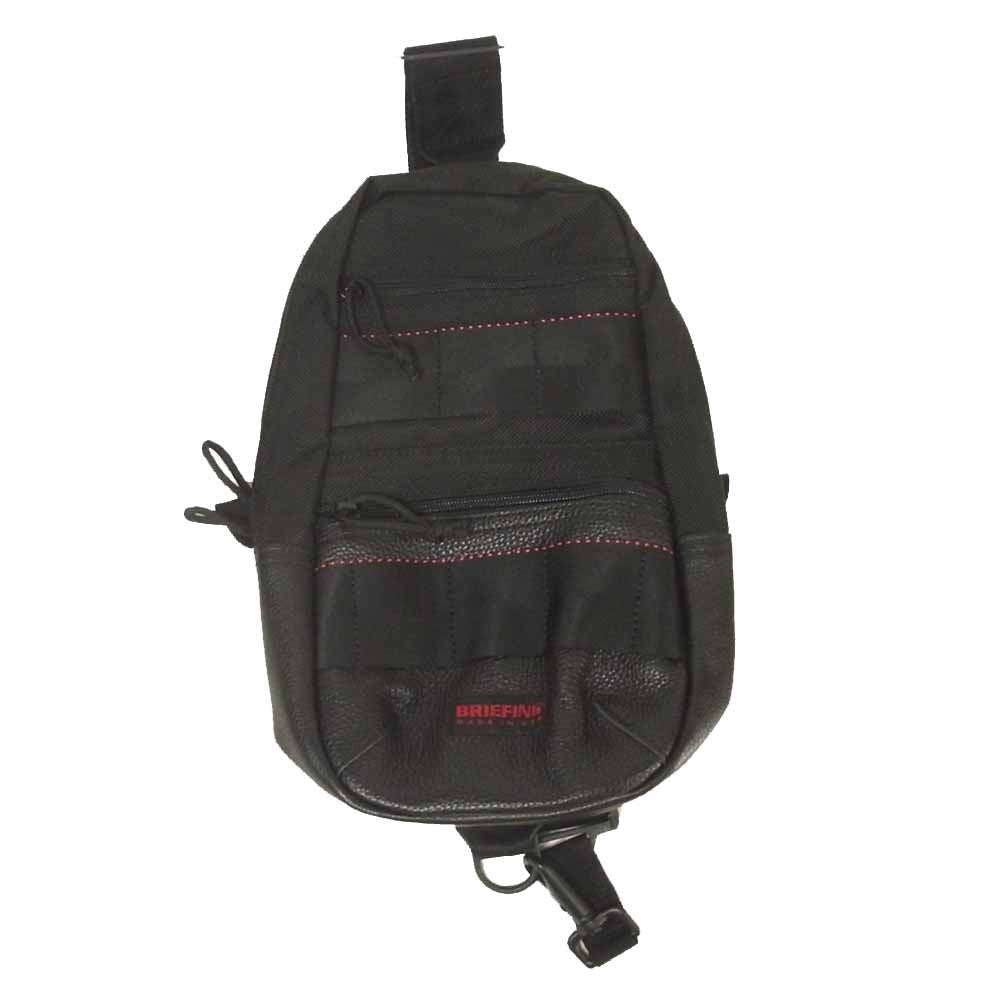 ウノピュウノウグァーレトレ BRIEFING ブリーフィング ボデイーバッグ ワンショルダー ブラック系【美品】【中古】