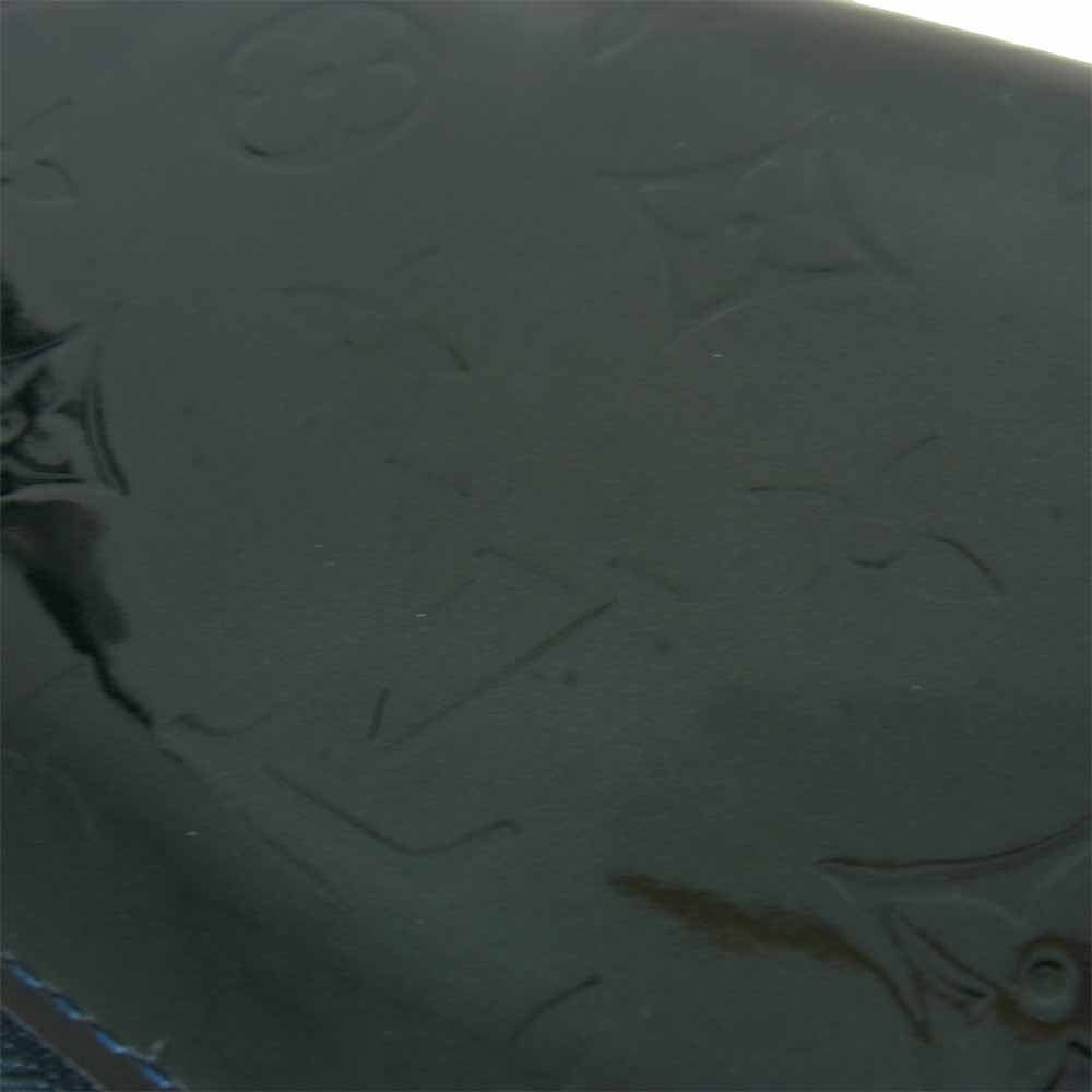 LOUIS VUITTON ルイ・ヴィトン M93722 モノグラム ヴェルニ ジッピーウォレット グリーン系【中古】