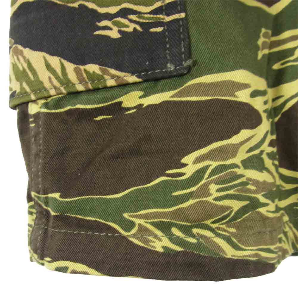 The REAL McCOY'S ザリアルマッコイズ タイガーカモ カモ柄 トラウザー ショーツ ショートパンツ カーキ系 34【美品】【中古】