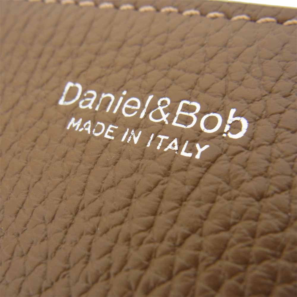 Daniel & Bob ダニエルアンドボブ OTELLO SHOULDER-24SH ALCE accopiato オテッロショルダー２４ アルチェ　アコピアート ショルダー バッグ ブラウン系【新古品】【未使用】【中古】