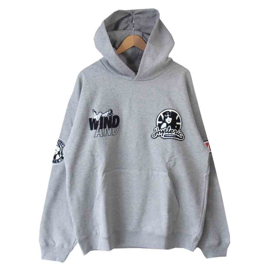 HYSTERIC GLAMOUR ヒステリックグラマー 20AW WDS-HYS-2-02 × ウィンダンシー WIND AND SEA ロゴパッチフーディ プルオーバー パーカー グレー系 XL【新古品】【未使用】【中古】