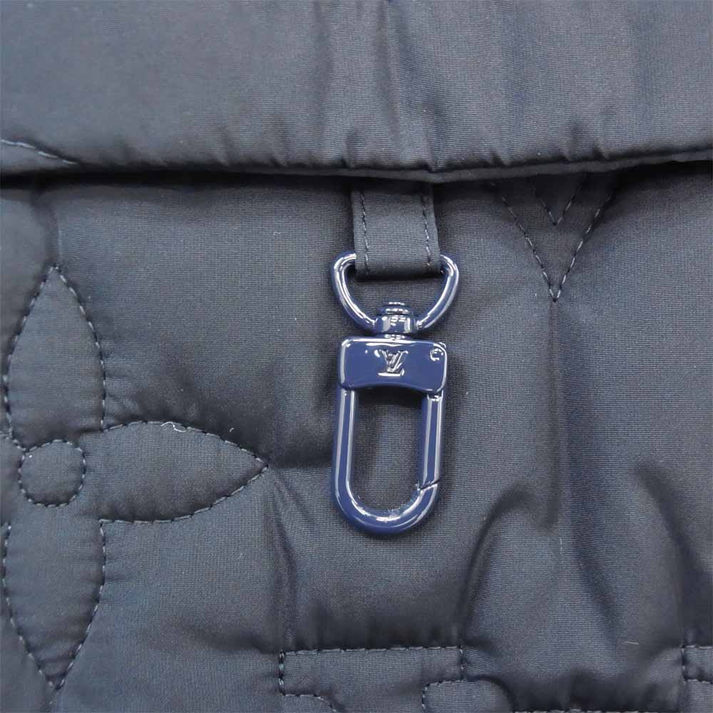 LOUIS VUITTON ルイ・ヴィトン 国内正規品 20SS 1A8HEY モノグラム ライト パデッド ブルゾン ネイビー系 46【美品】【中古】