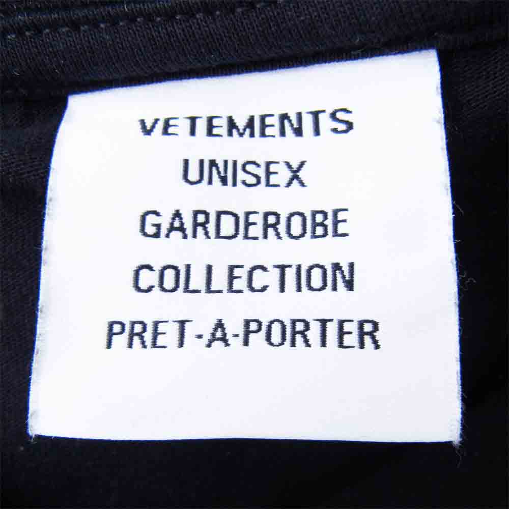 VETEMENTS ヴェトモン UE51TR540B 国内正規品 LOGO PATCH T-SHIRT ロゴ パッチ プリント Tシャツ ブラック系 M【美品】【中古】