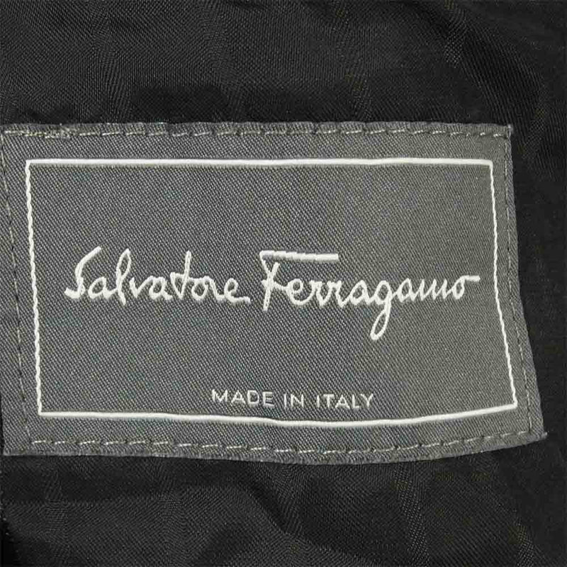 Salvatore Ferragamo サルヴァトーレフェラガモ 国内正規品 フェイク