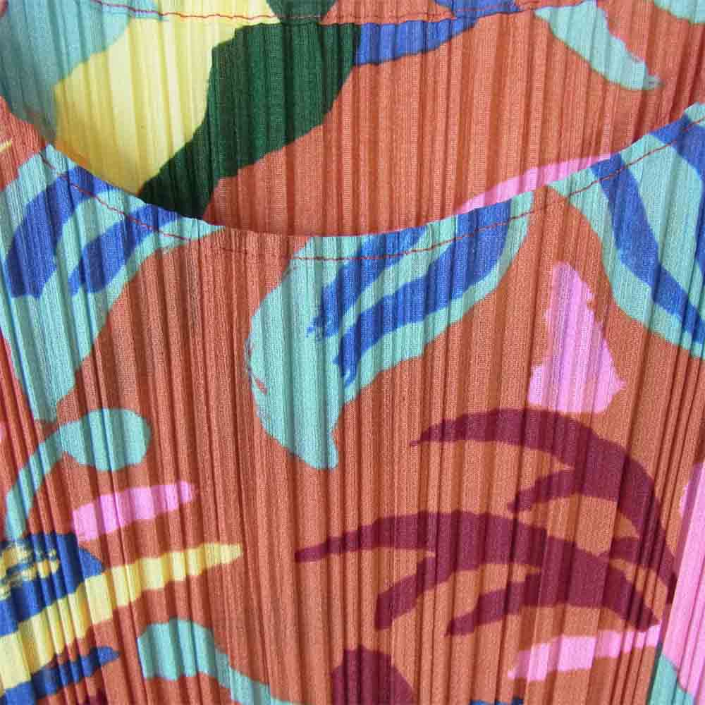 PLEATS PLEASE プリーツプリーズ PP63-JK582 ISSEY MIYAKE イッセイミヤケ プリーツ加工 アニマルペイント 総柄 半袖 カットソー マルチカラー系 3【美品】【中古】