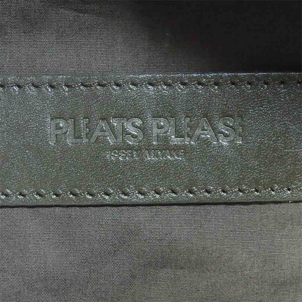 PLEATS PLEASE プリーツプリーズ ISSEY MIYAKE イッセイミヤケ リュック リュックサック メタリック【中古】