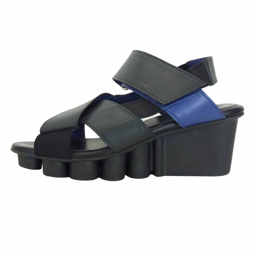 PLEATS PLEASE プリーツプリーズ AJ501 ISSEY MIYAKE イッセイミヤケ ストラップ サンダル ブラック系 24.5cm【中古】