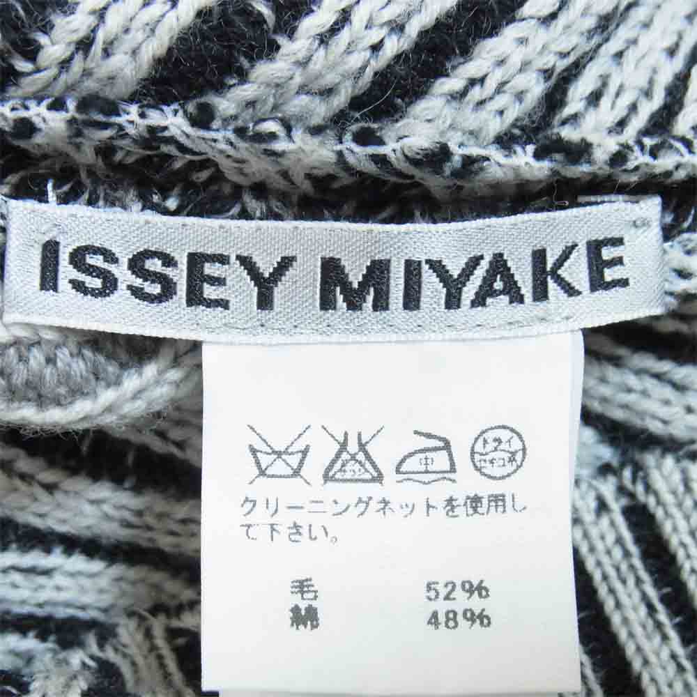 ISSEY MIYAKE イッセイミヤケ IM54KN507 バイアスリブ ドルマンスリーブ タートルネック ニット 黒白系 2【美品】【中古】