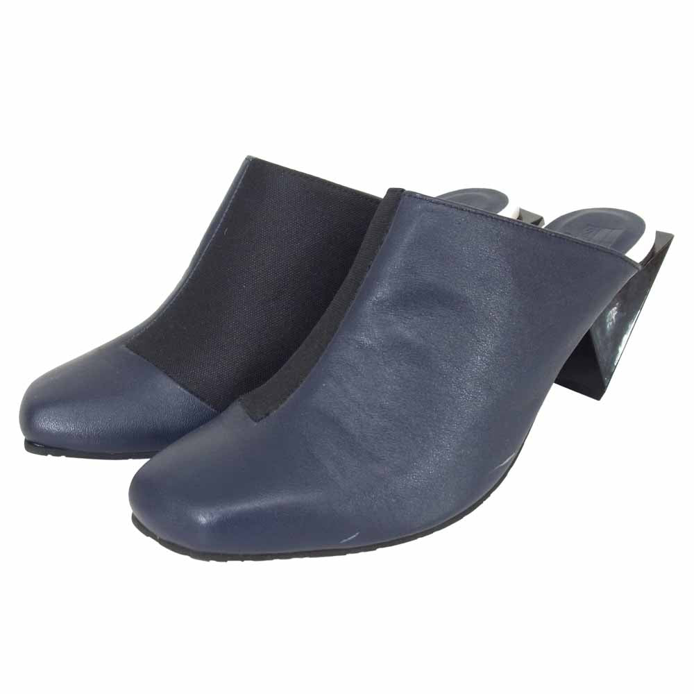 ISSEY MIYAKE イッセイミヤケ 132 5. スクエア ヒール ネイビー系 25cm【中古】