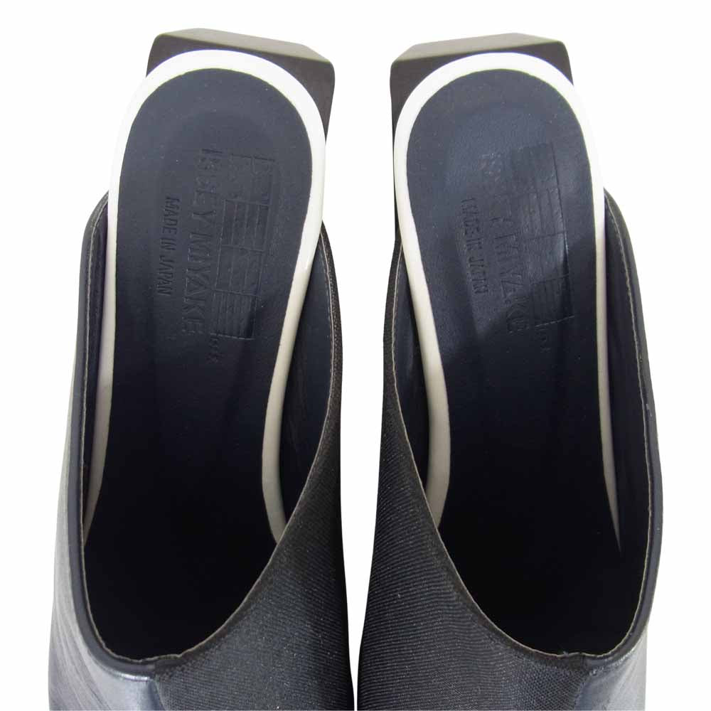 ISSEY MIYAKE イッセイミヤケ 132 5. スクエア ヒール ネイビー系 25cm【中古】