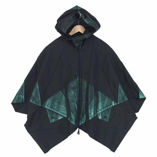 ISSEY MIYAKE イッセイミヤケ IL43FC803 132 5. 平面立体 変形パーカー 黒×緑系 3【美品】【中古】