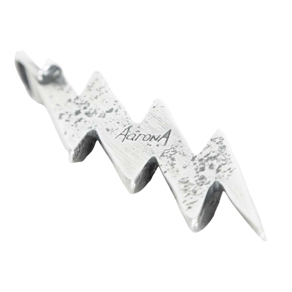 アーロン アンダーソン Navajo ナバホ ライトニング トゥファキャスト トップ シルバー系【中古】