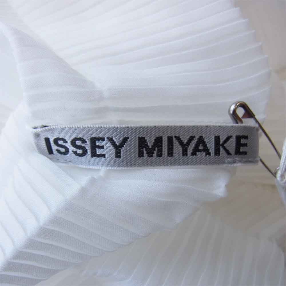 ISSEY MIYAKE イッセイミヤケ プリーツ 加工 長袖 シャツ ホワイト系 2【新古品】【未使用】【中古】