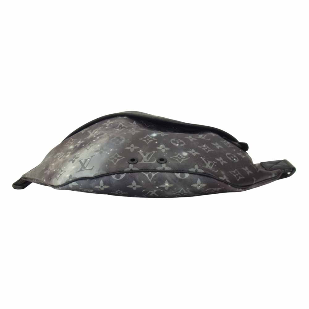 LOUIS VUITTON ルイ・ヴィトン 19SS M44444 モノグラム ギャラクシー ディスカバリー バムバッグ ブラック系 ホワイト系【極上美品】【中古】