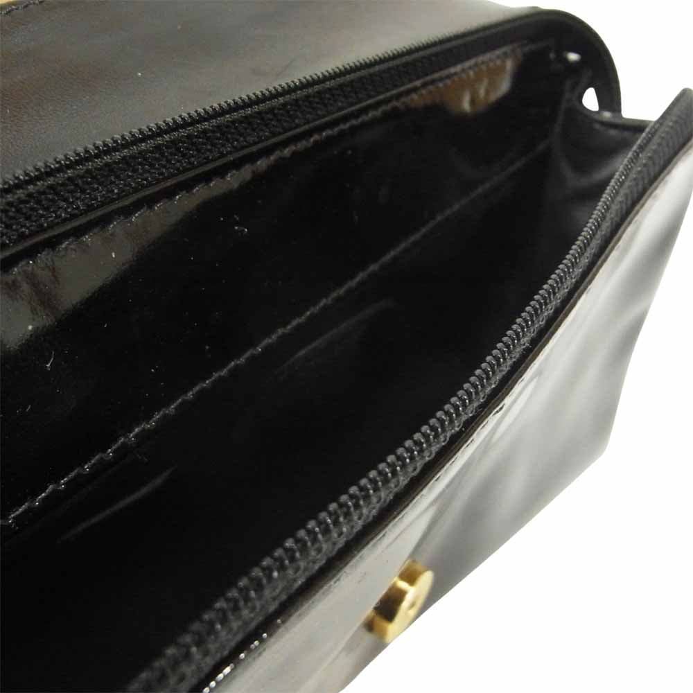 CHANEL シャネル 4889652 エナメル コスメ 化粧 ポーチ イタリア製 ブラック系【中古】