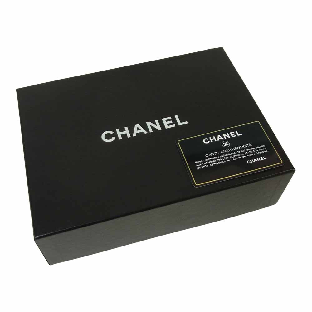 CHANEL シャネル 4889652 エナメル コスメ 化粧 ポーチ イタリア製 ブラック系【中古】