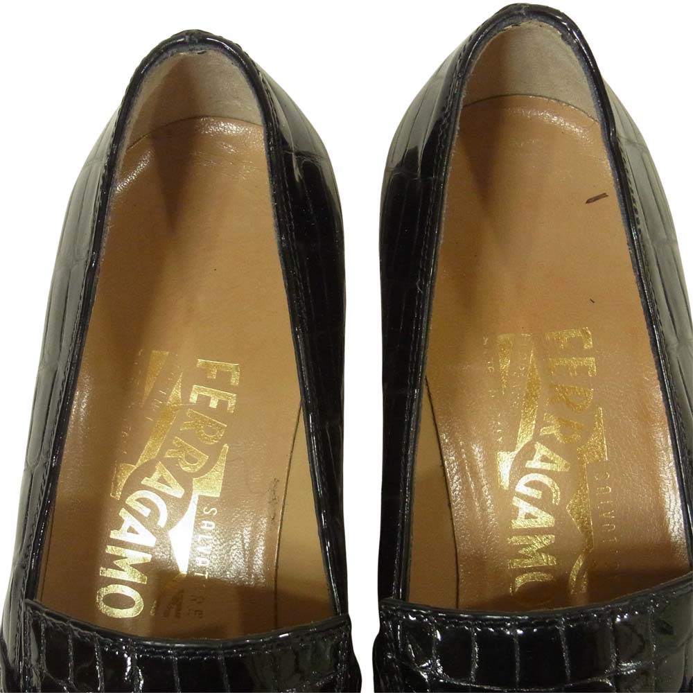 Salvatore Ferragamo サルヴァトーレフェラガモ 型押し パンプス DQ 54029 233 イタリア製 ブラック系 5.5D【中古】