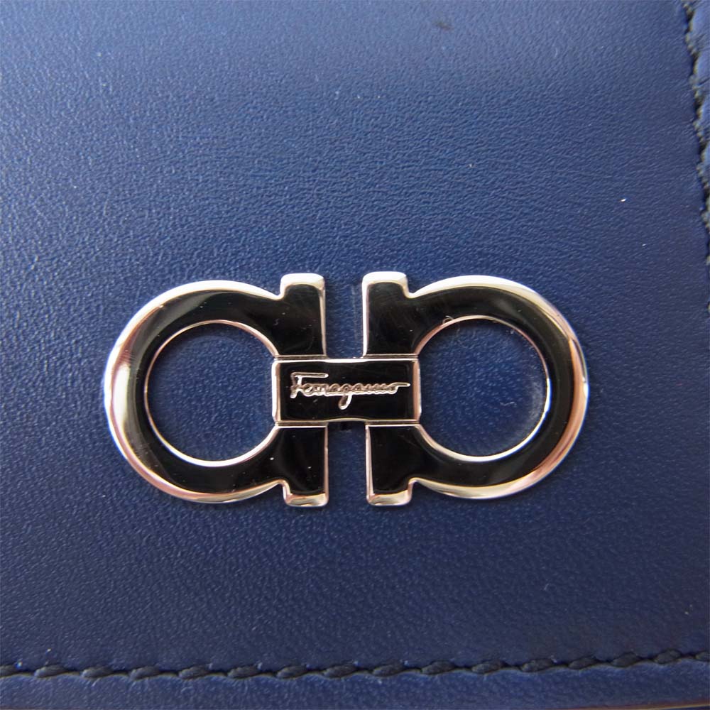 Salvatore Ferragamo サルヴァトーレフェラガモ ダブルガンチーニ 二つ折り 財布 ネイビー系【美品】【中古】