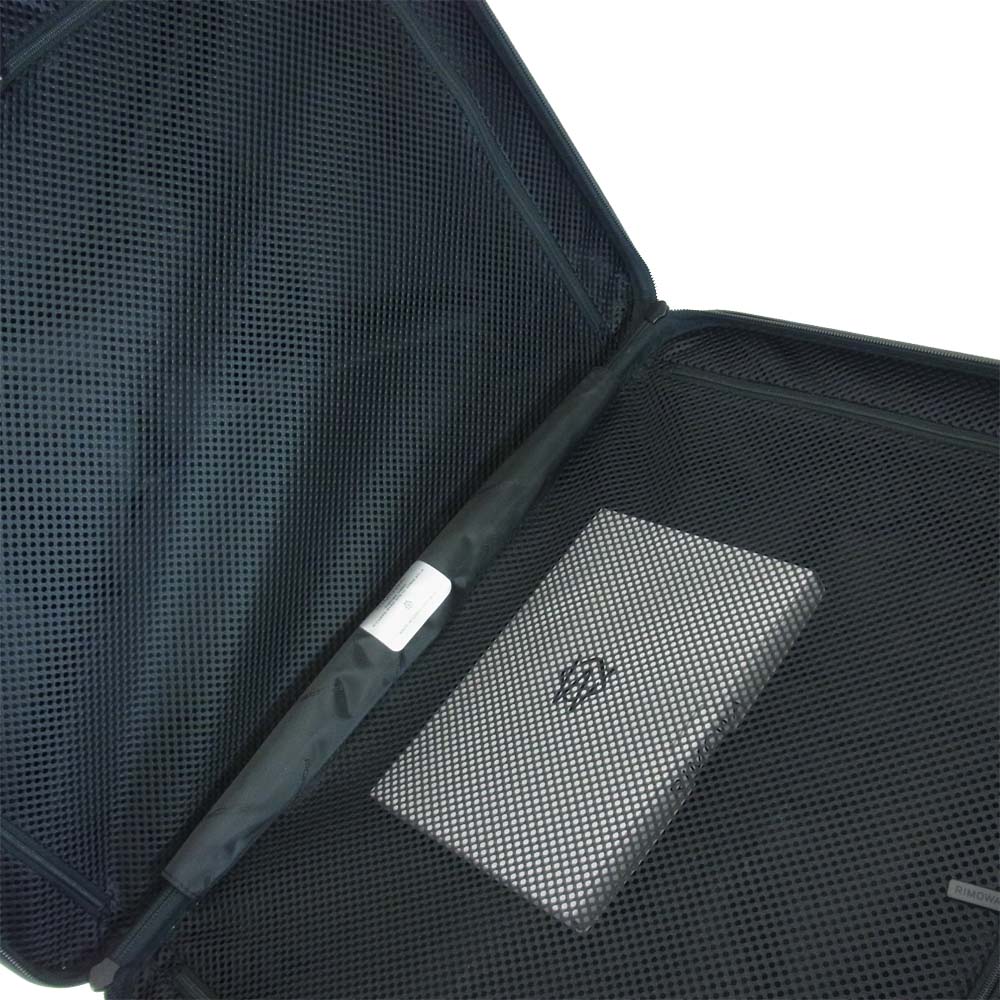 RIMOWA リモワ 8229058891 × PORSCHE ポルシェ 32L PTS Multiwheel 2.0M マルチホイール キャリーケース ホワイト系【新古品】【未使用】【中古】