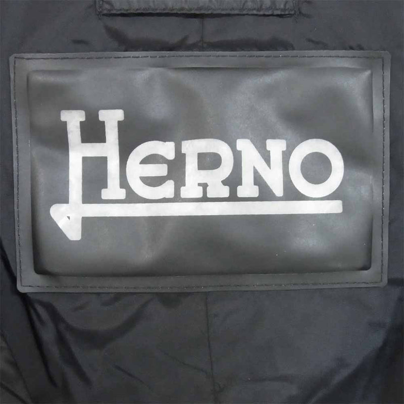Herno ヘルノ PI0334U 国内正規品 ウルトラライト ダウン ダブル ブレスト ジレ ブラック系 50【中古】