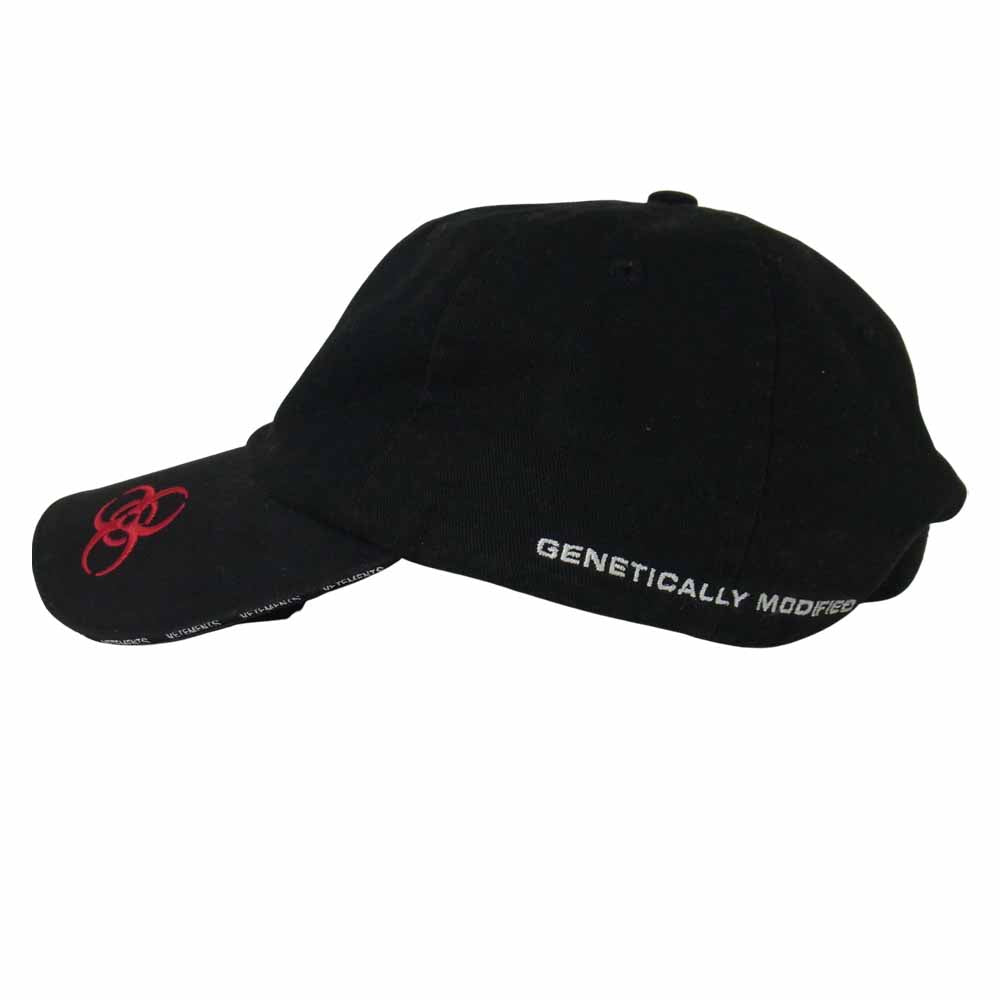 VETEMENTS ヴェトモン 17AW GENETICALLY MODIFIED CAP キャップ ブラック系【中古】