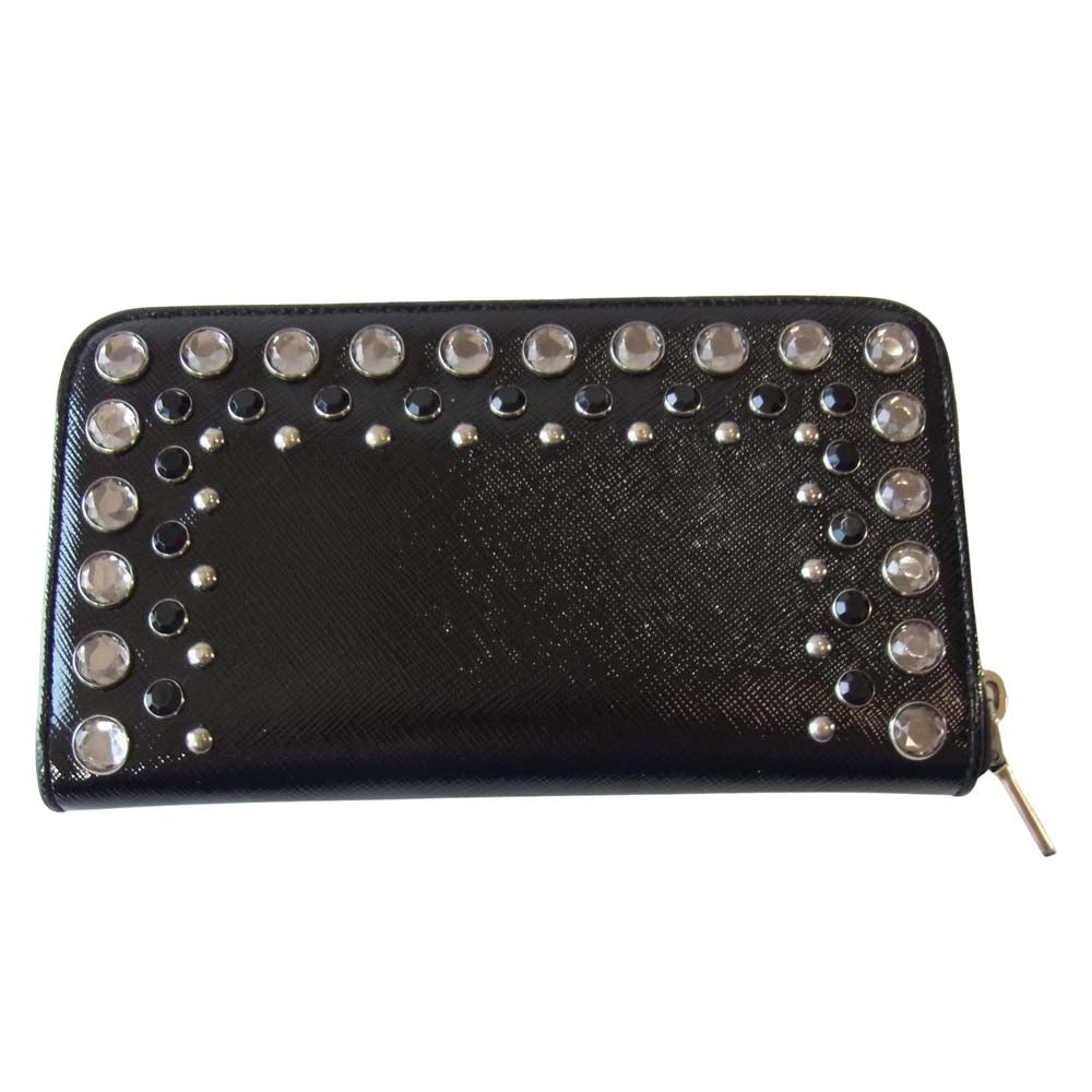 PRADA プラダ SAFFIANO VERNIC サフィアーノ ヴェルニ ラウンドジップ スタッズ 長財布 ブラック系【中古】