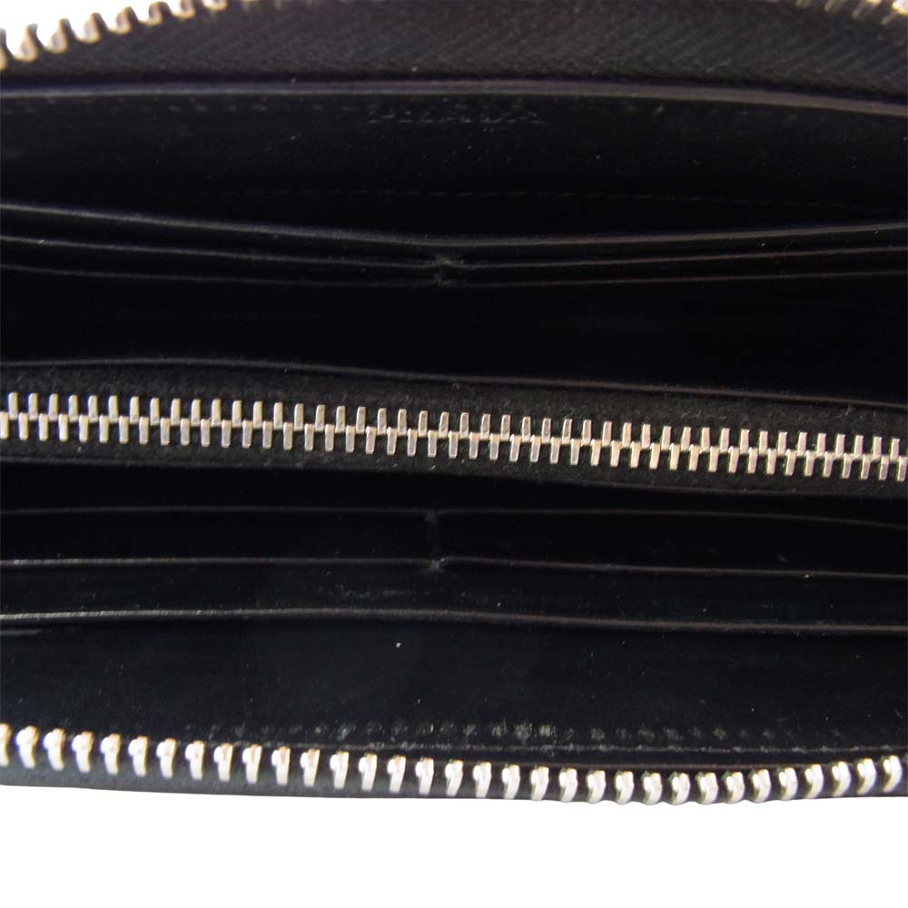 PRADA プラダ SAFFIANO VERNIC サフィアーノ ヴェルニ ラウンドジップ スタッズ 長財布 ブラック系【中古】